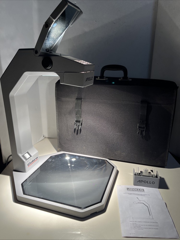 Apollo COBRA VS-3000 OVERHEAD PROJECTOR with Case & Instructions COMPLETE/WORKS