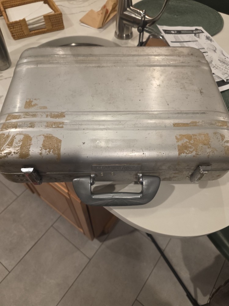 Boeing ST2220 Removal Tool Kit Mfg: Astro Tooling Condition: Used