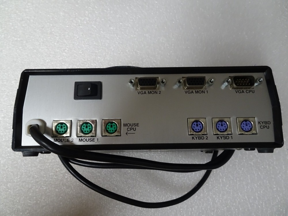 NTI Network Technologies Inc. 396 V-2KVIM-A-LK2 Splitter