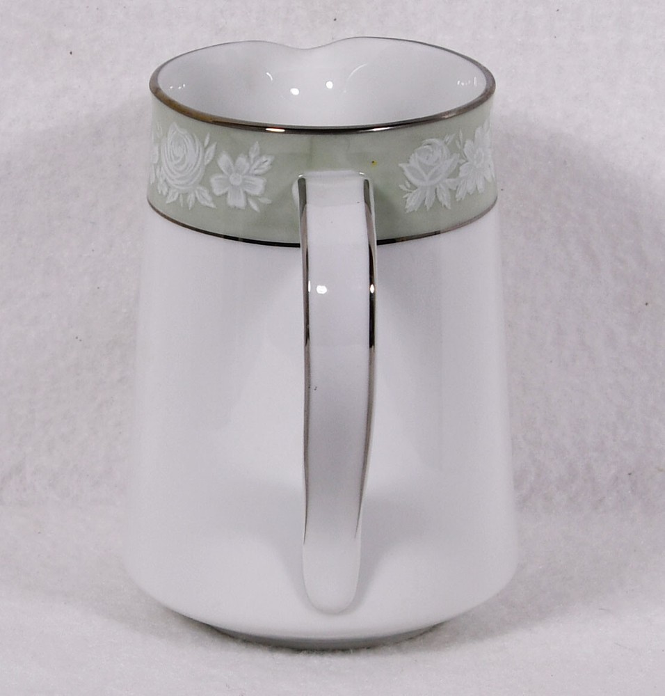 Noritake Vienne #6885 Creamer (3 3/4")