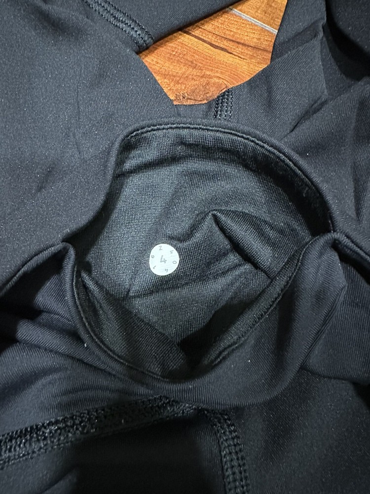 lululemon crop leggings black size 4