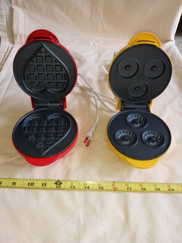Nostalgia My Mini Bundt Cake Maker & heart waffle maker *Tested* Works great .