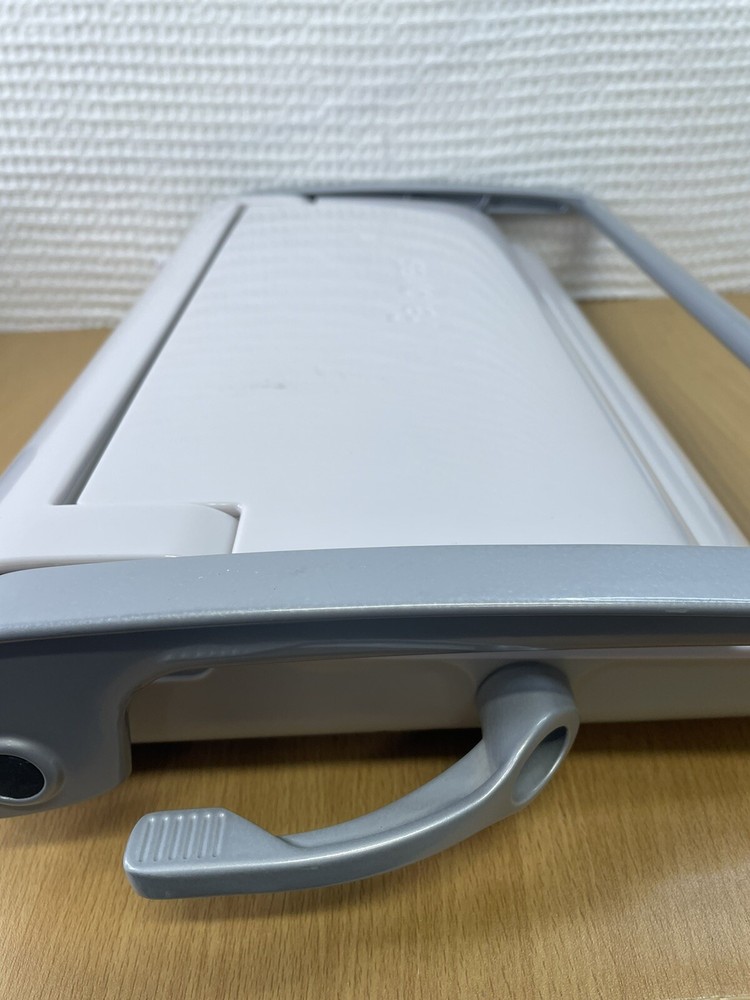 Fellowes Star 150 Manual Plastic Comb Punch and Binding Machine
