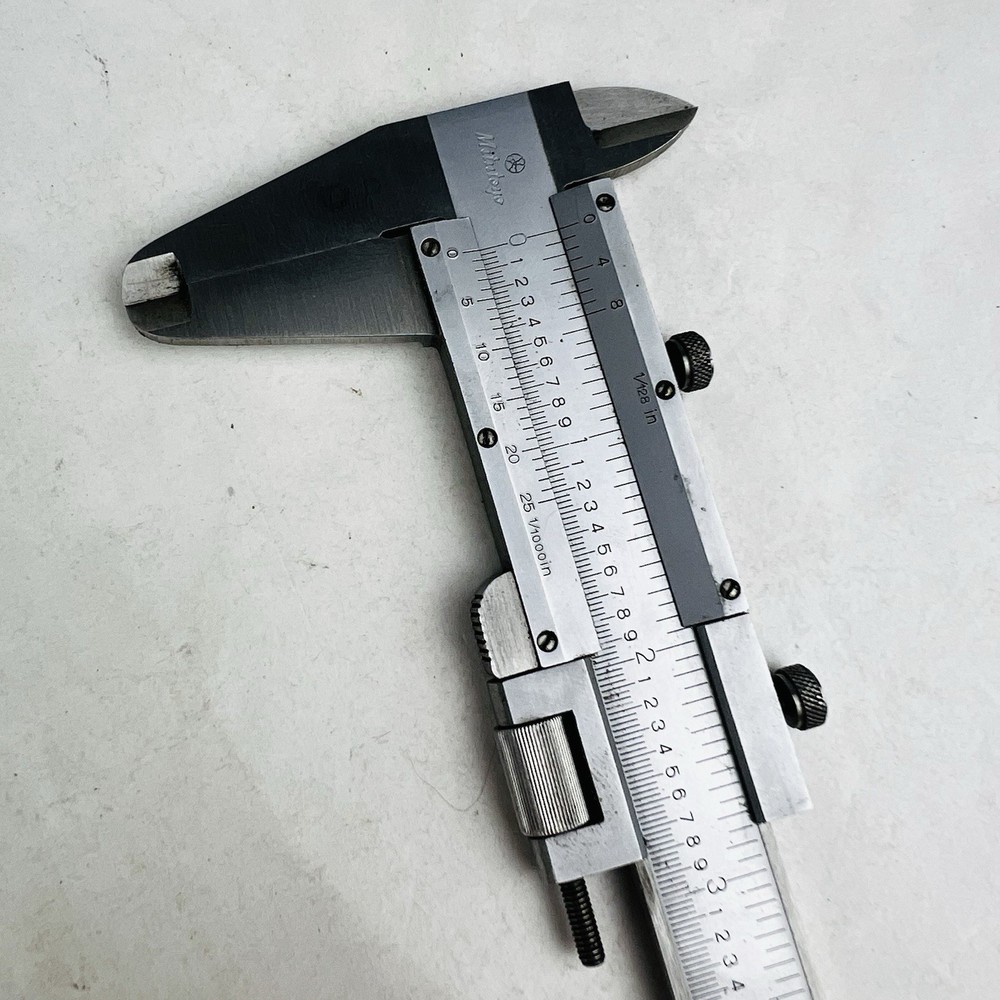 Mitutoyo Vernier Caliper W/ Fine Adjust Range 1/128” .001”Original Case