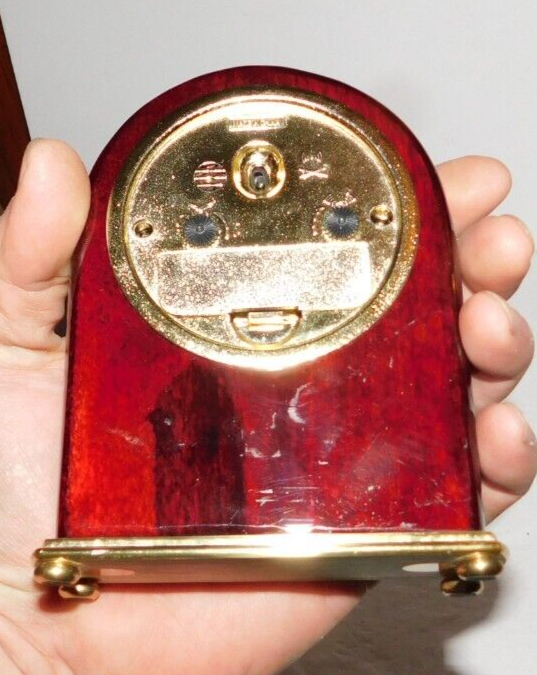 NEAT SENTRY INSURANCE BENCHMARK BATTERY OPERATED CLOCK