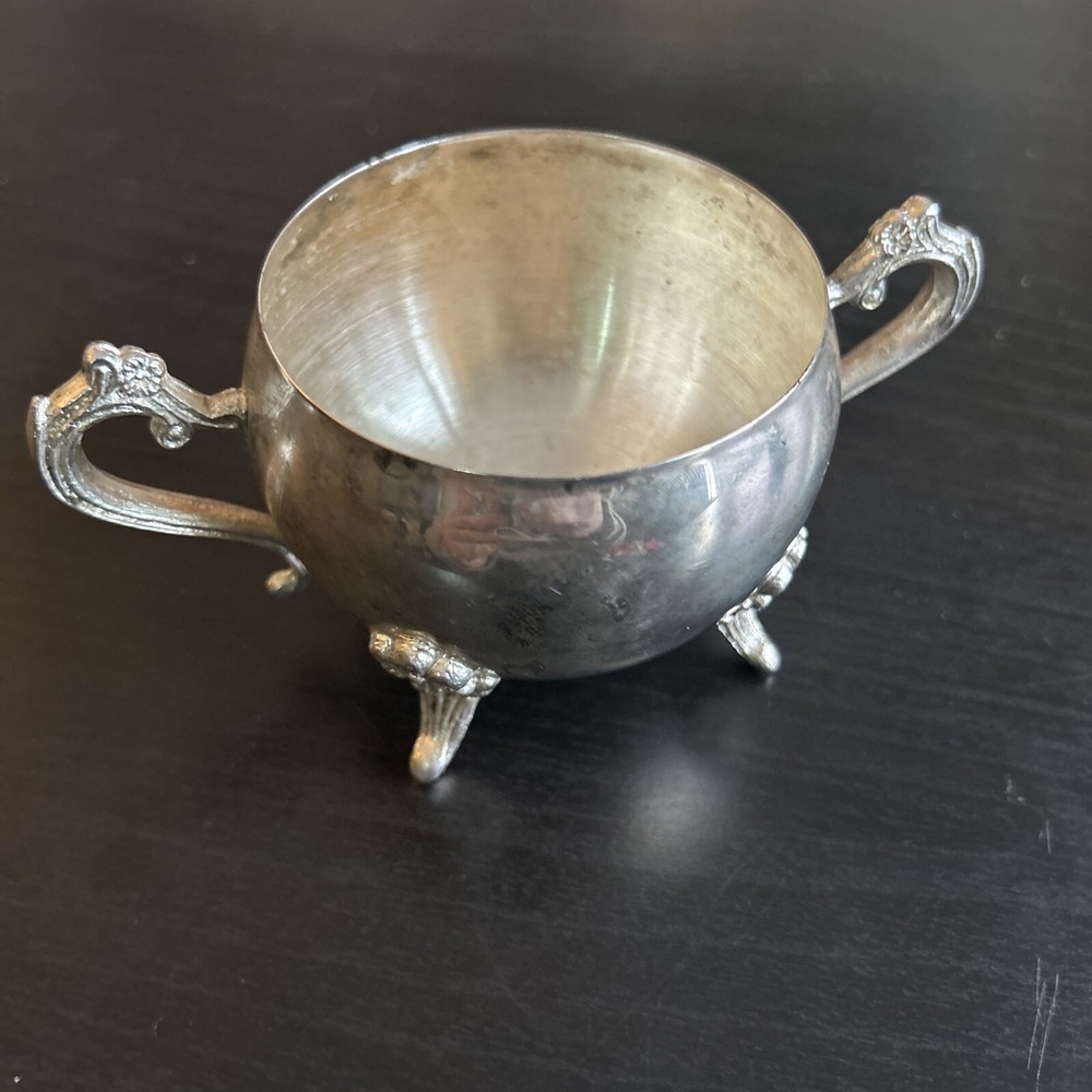 VINTAGE SILVERPLATE SUGAR BOWL