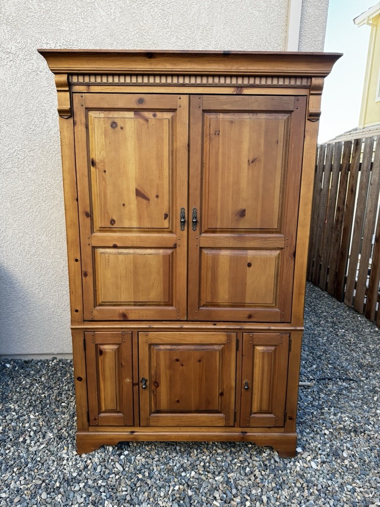 Solid Wood Rustic Armoire Cabinet – Vintage Pine Wardrobe Storage Unit
