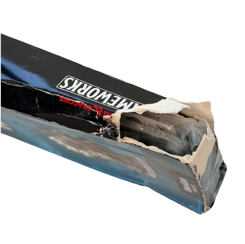 Dungeon and Dragons Frameworks Human Wizard Miniature Figure New