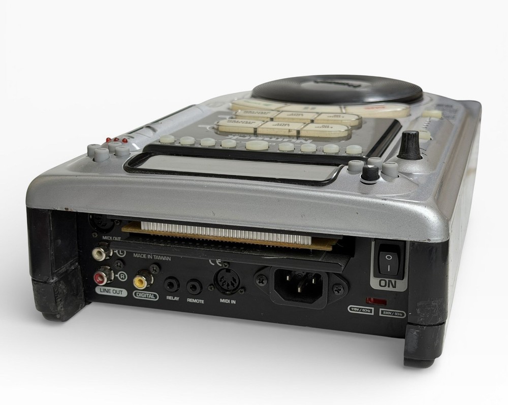 NUMARK AXIS 8 Professional Tabletop Premium CD Player Read