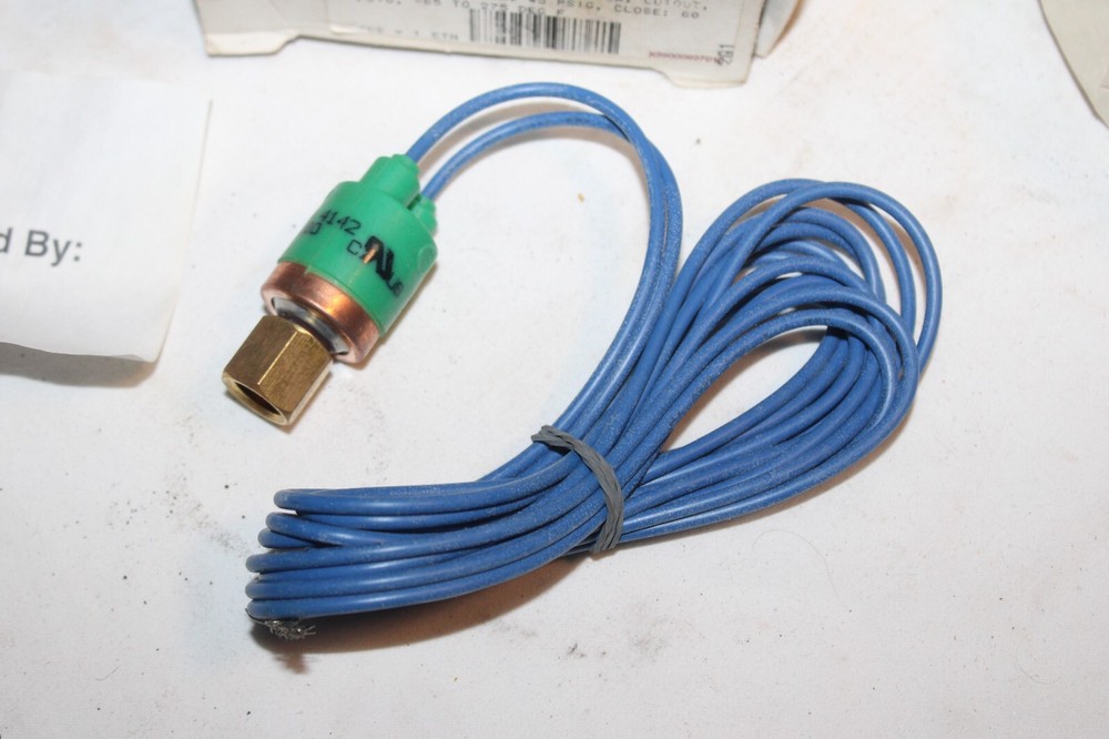 NOS Service First Control CNT00641 Switch-Low Pressure Cutout