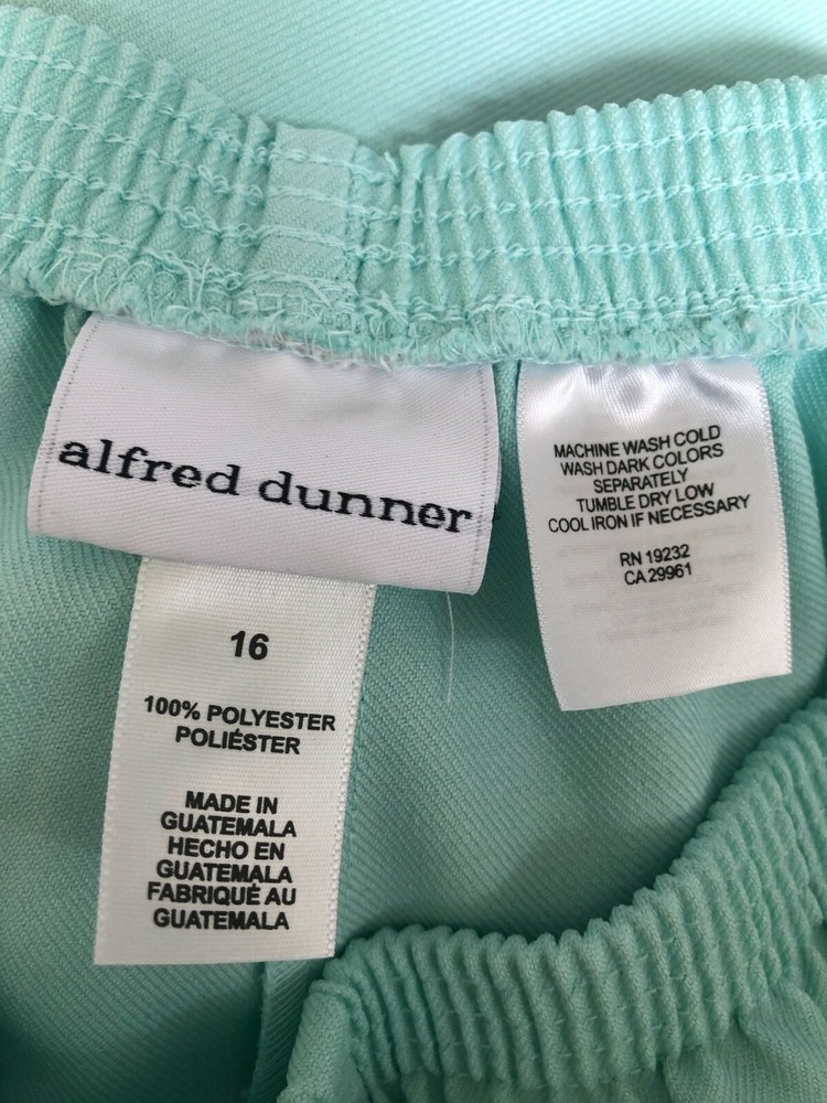Alfred Dunner Pull On Pants Size 16 Light Green Straight Side Pockets Women's