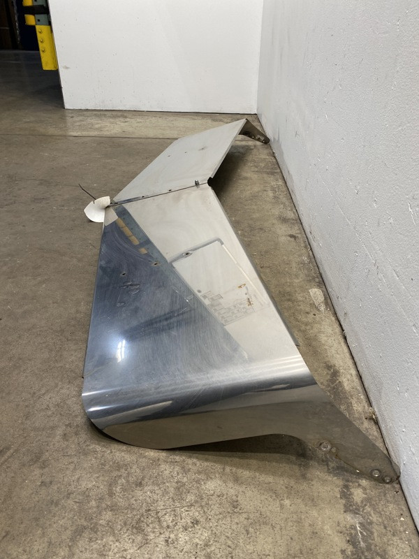 2000 Peterbilt 379 Visor 14734007 (654-10774)