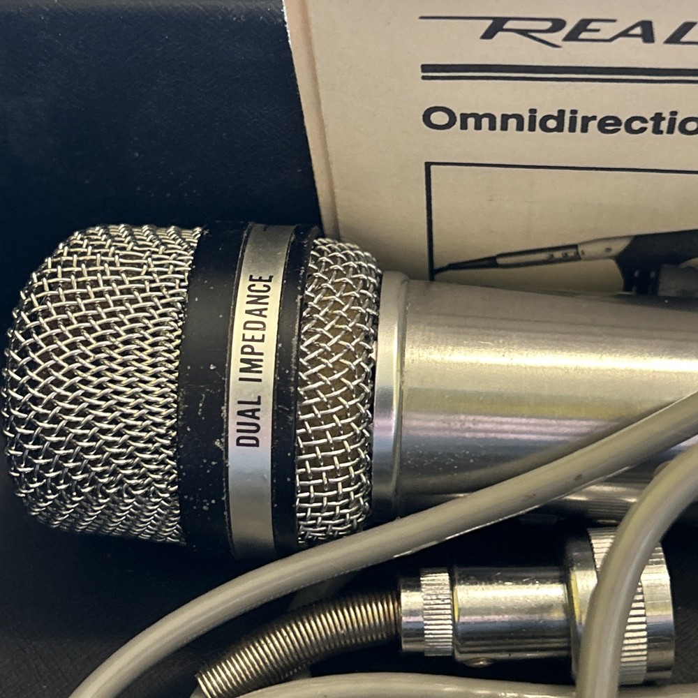 Vintage Realistic Cardioid Dynamic Microphone