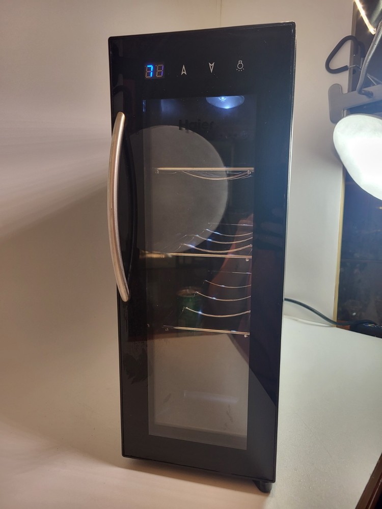 Haier HVTS04ABB 4-Bottle Wine Cellar