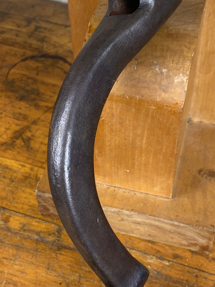 Antique Iron Handle ~ Crank, Turn, Spin ~ Hit or Miss Engine, Farm Implement?