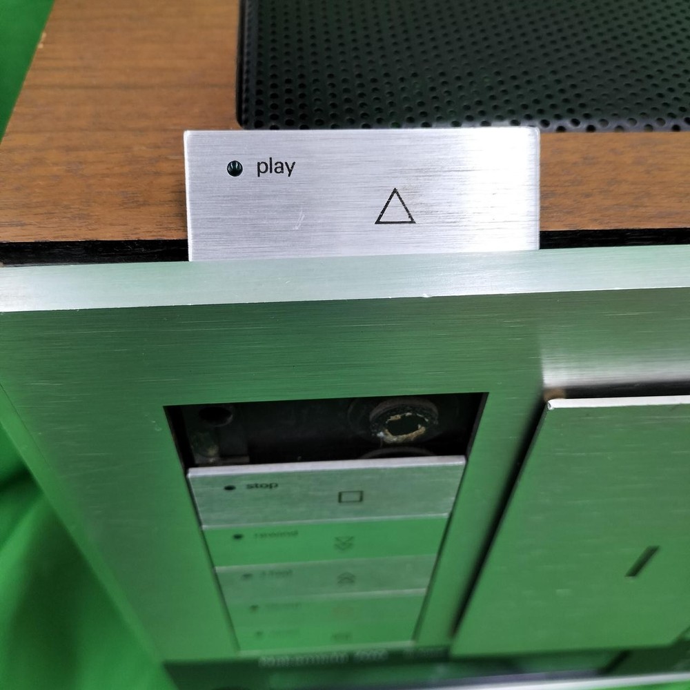 NAKAMICHI 700 cassette deck