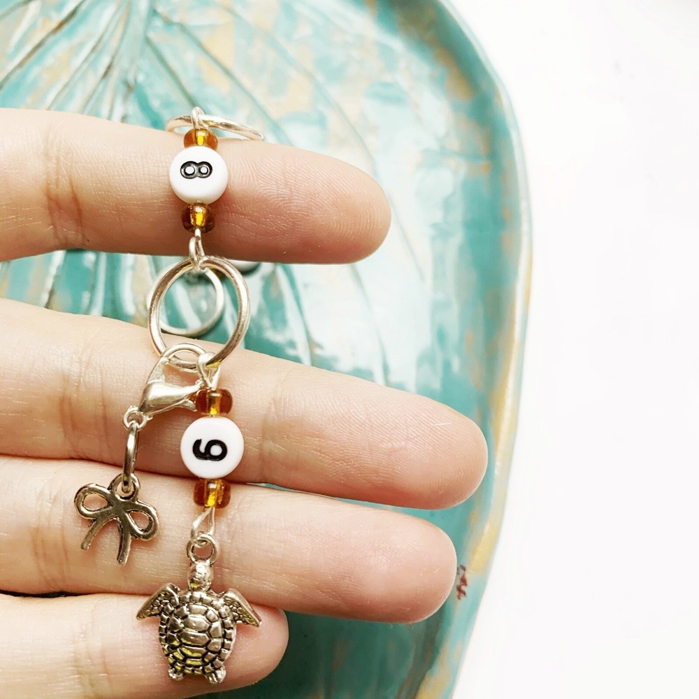 Turtle chain row counter for knitting