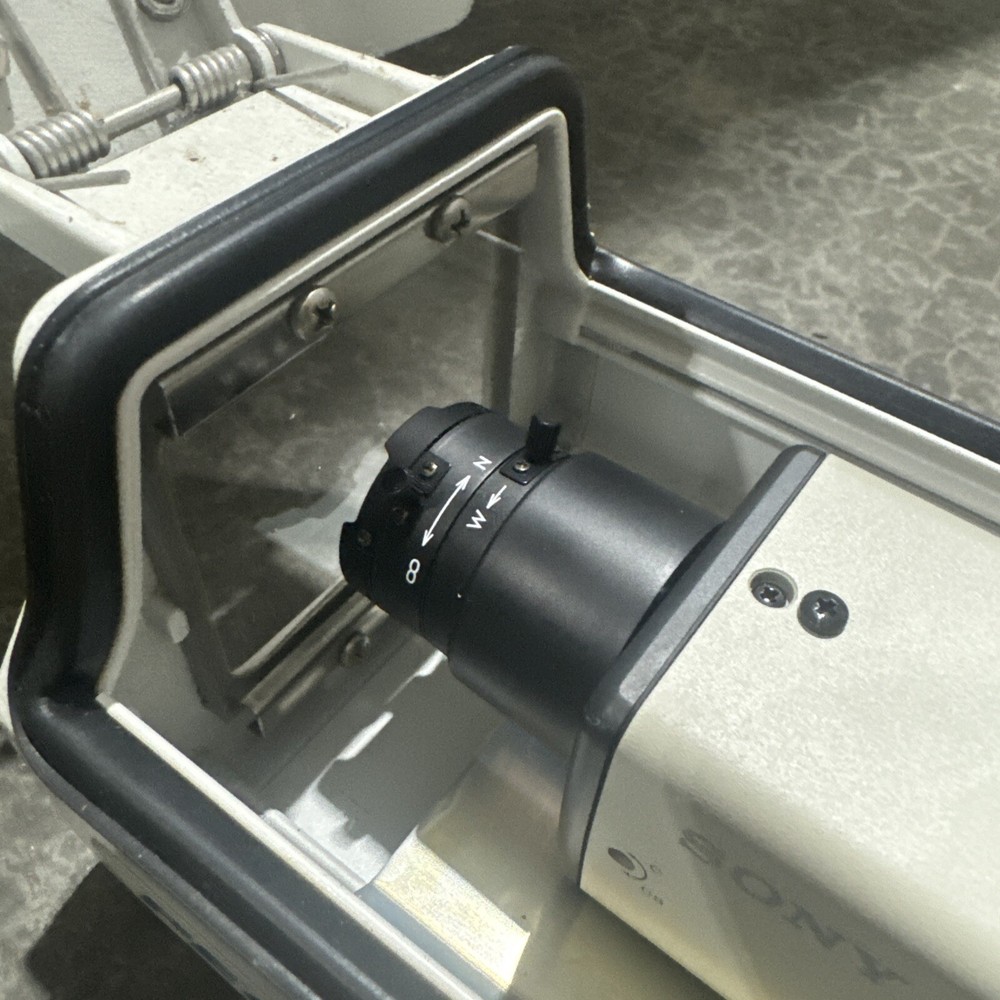 Pelco EH3512-2 Series Environmental Enclosure With SONY CCD-IRIS HyperHAD Camera