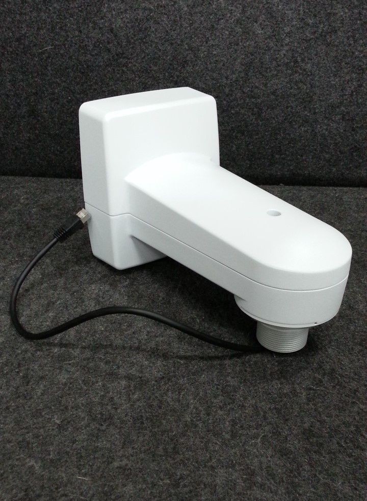 AXIS COMMUNICATIONS TP1001-E Wall/Pole Mount White For Axis Fixed Dome Cameras