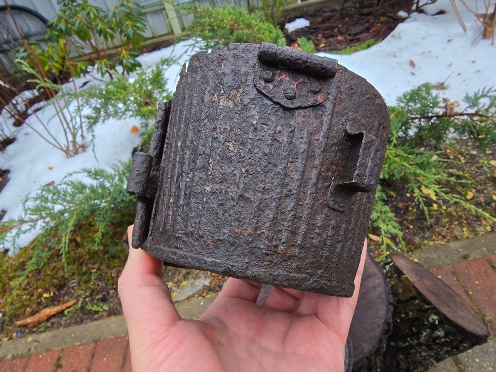 WW2 Accessories from the German bunker relic.