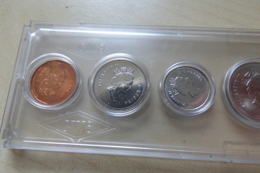 Canada 1990 Coin Set 1 Dollar - 1 Cent