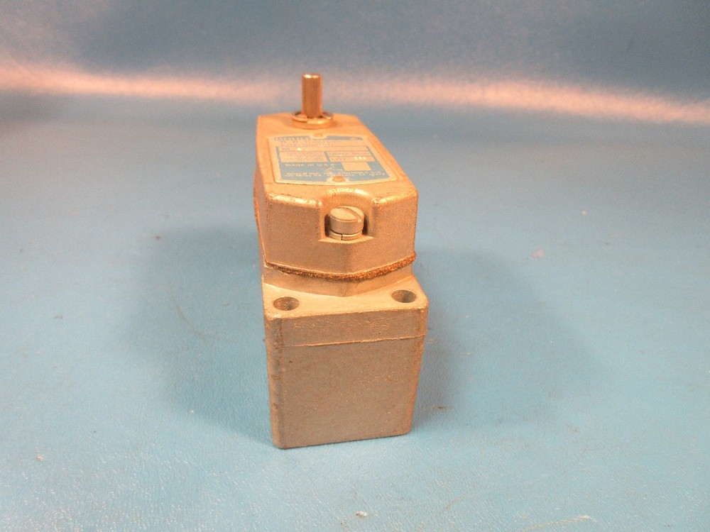 Gould M-4, R.B. Denison Lox Switch