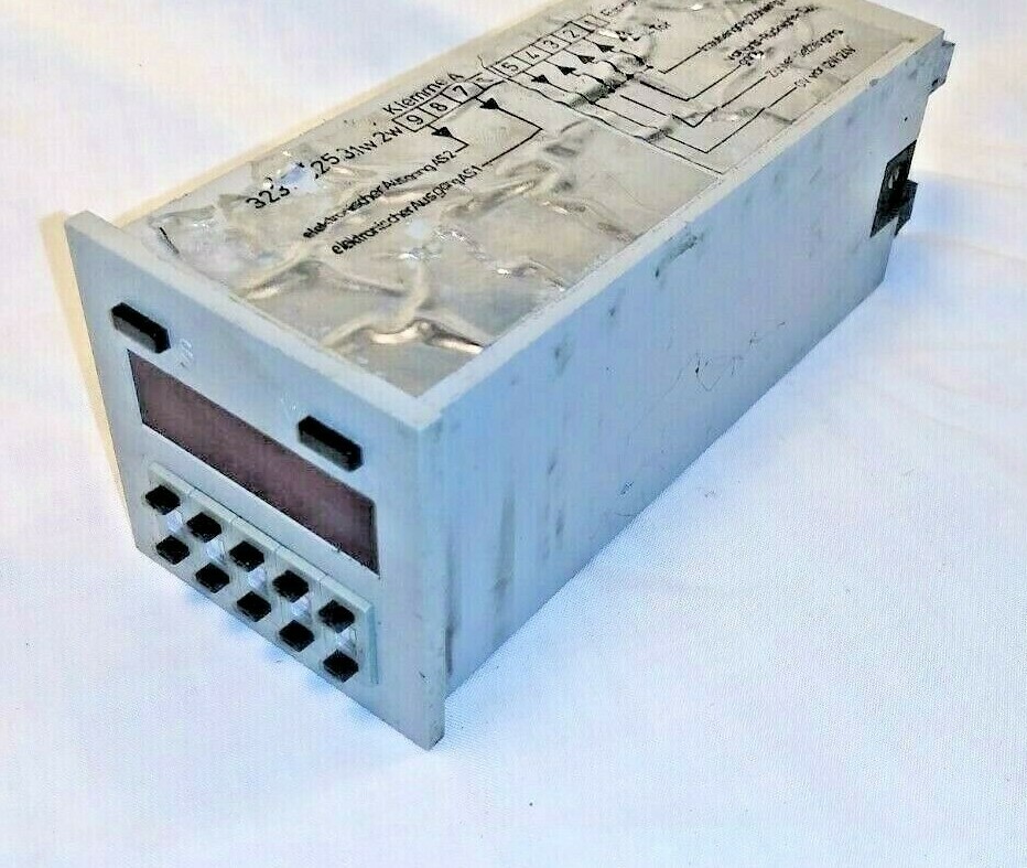 FRITZ KUBLER 2.325D.3 Counter / Panel Meter