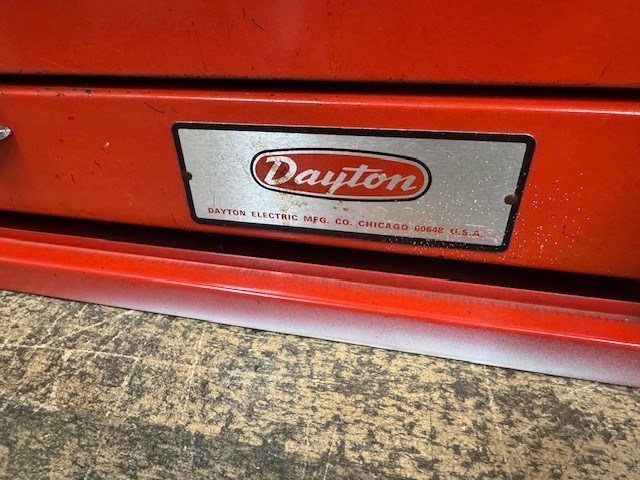 Vintage DAYTON 3 Drawer Intermediate Middle Tool Box Toolbox With Keys