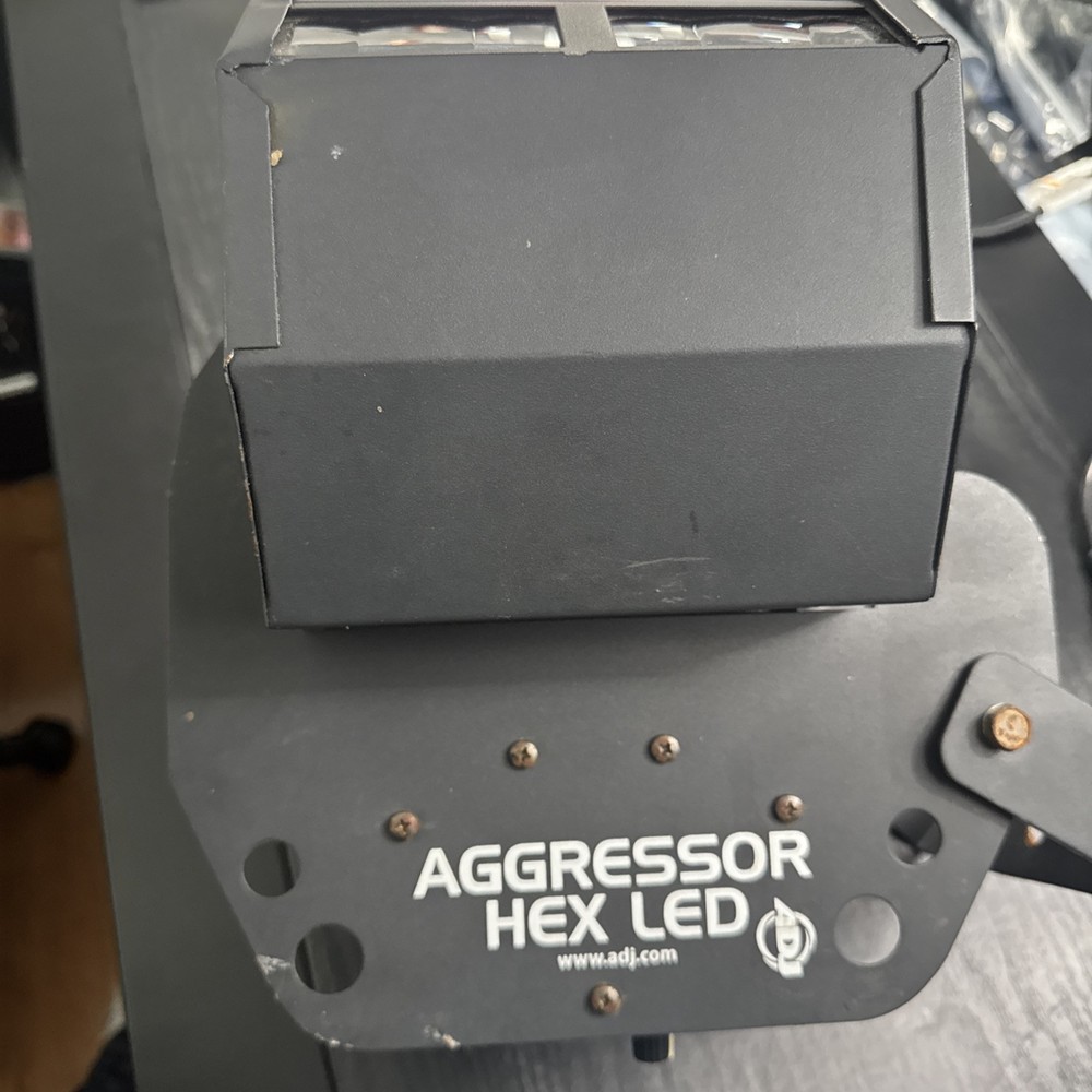 American DJ AGGRESSOR HEX LED Multicolor