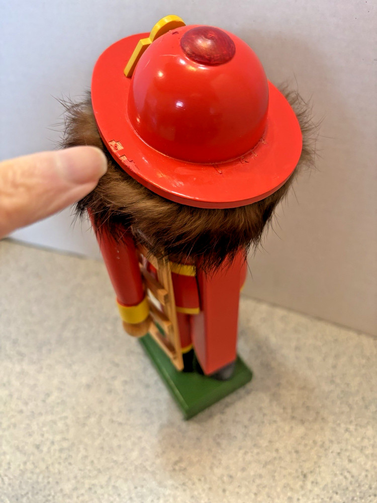 ORIGINAL E.M. MERCK FIRE MAN NUTCRACKER NWT GERMAN 11" FIREMAN