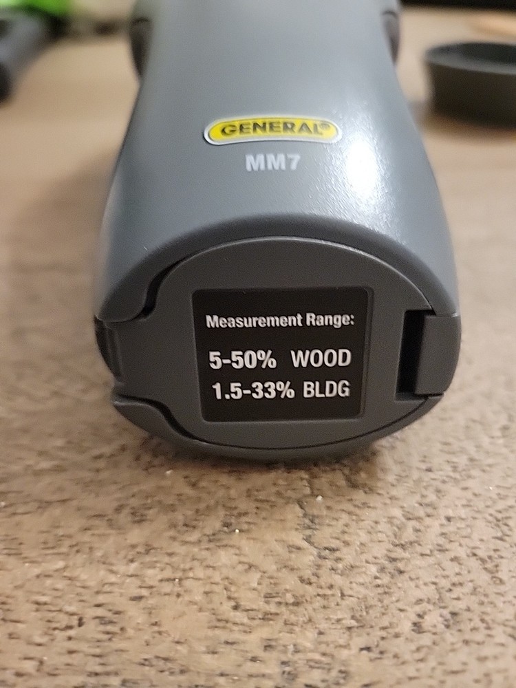 General Tools mm9 Detect Pin and Pinless Combo Moisture Meter