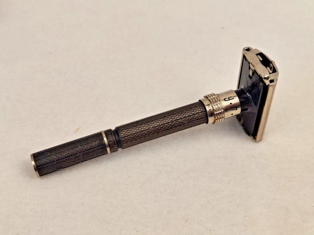 1975 Soviet adjustable razor "Rubin" in its original case