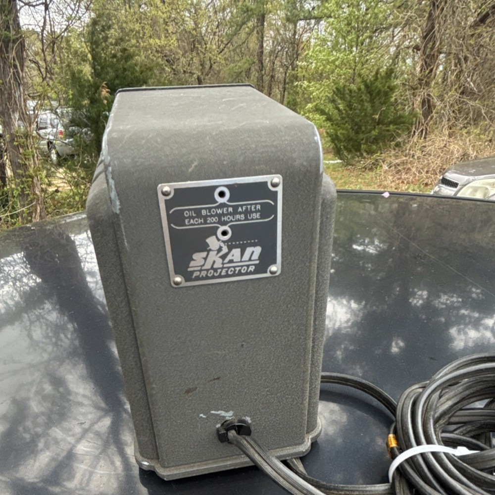 Skan Vintage Slide Projector Tested