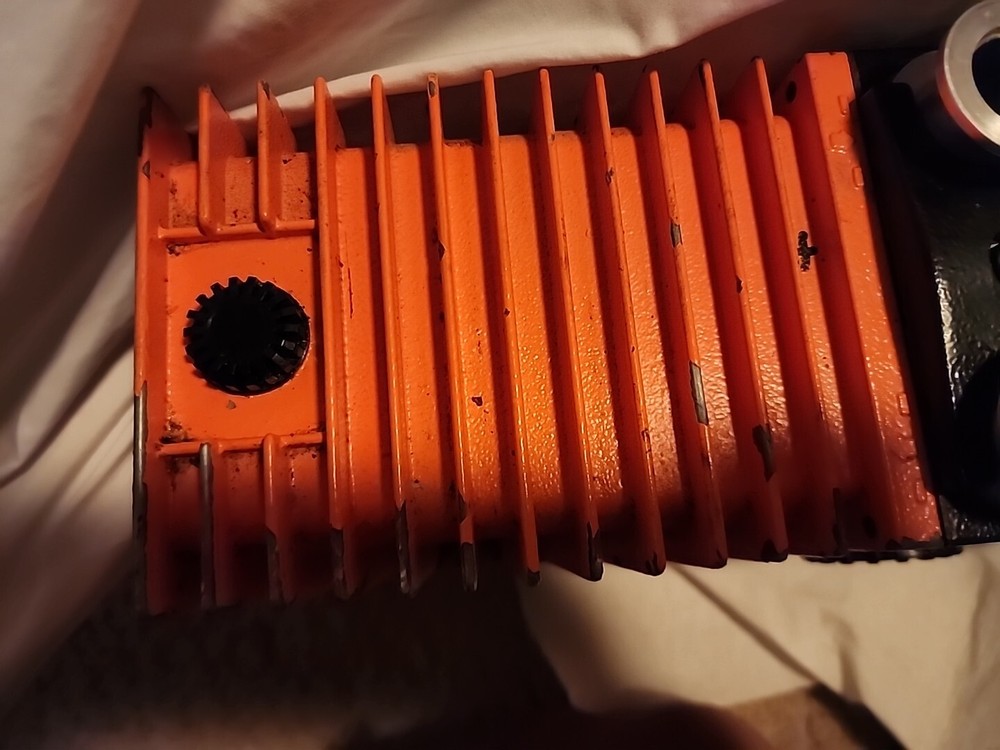 Alcatel M2008A Vacuum Pump