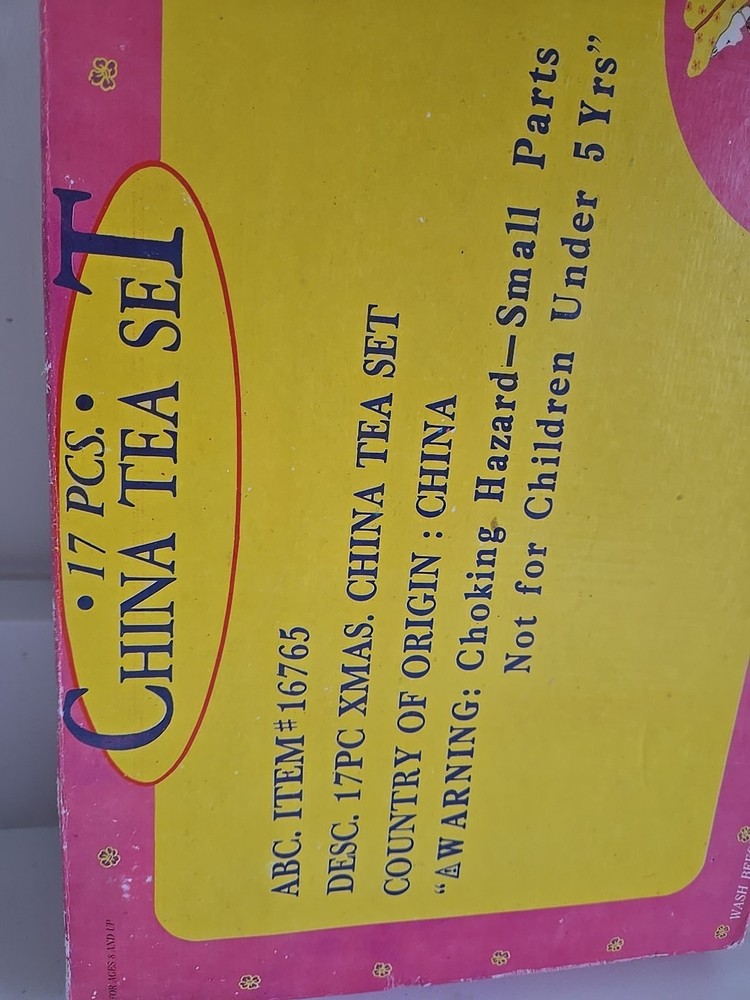 Vintage 17 piece Christmas tea set