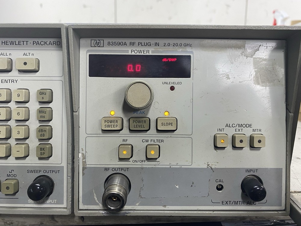 HP 8350B SWEEP OSCILLATOR M5948