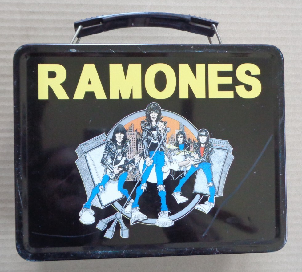 NECA Ramones Lunchbox 2002 with Thermus