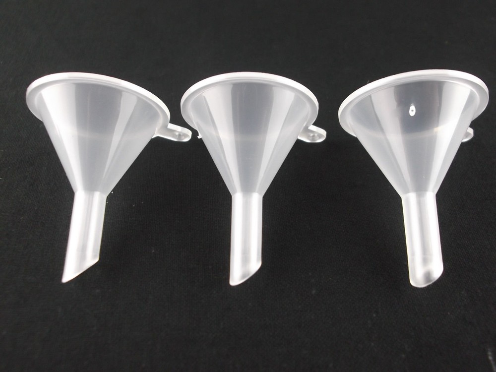 US 10~30pcs Small Plastic Perfume Diffuser Bottle Mini Liquid Oil Funnels Lab