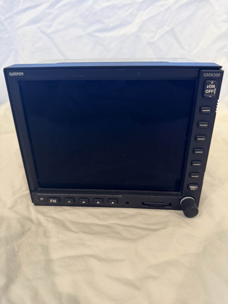 011-01271-00 Garmin GMX 200 Multi-Function Display with Tray