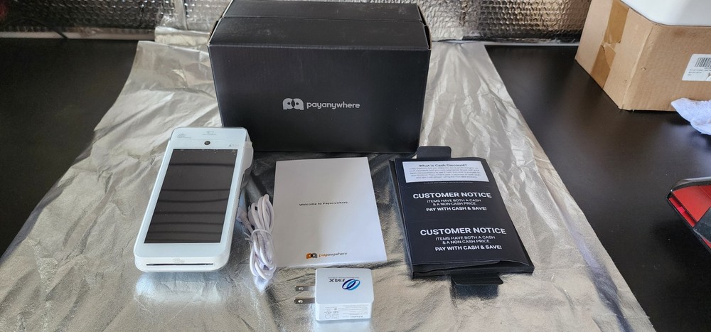 PAX A920  Smart Payment Terminal Android  Tested For Power Only