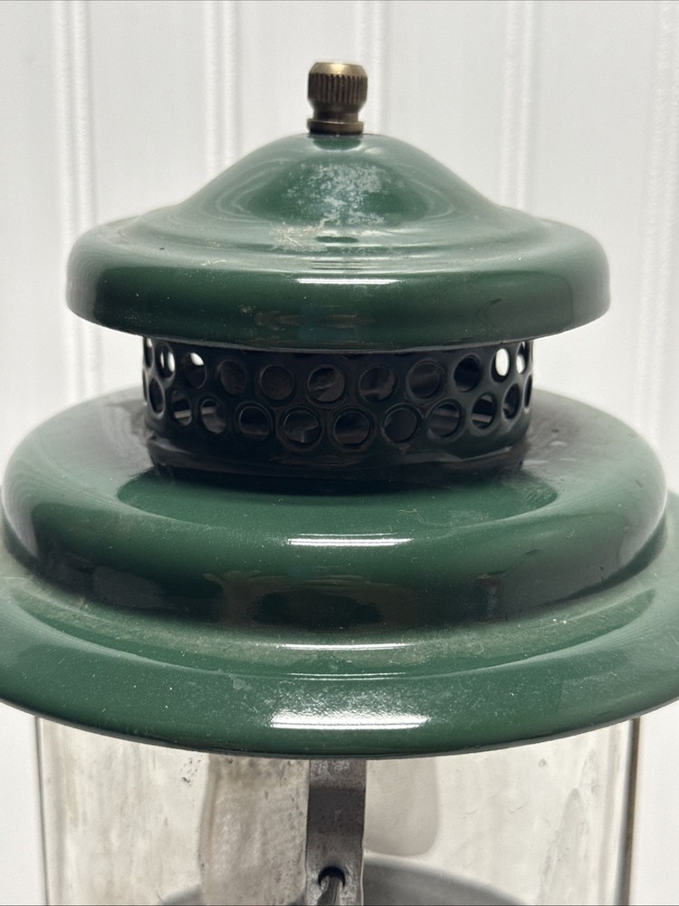 1955 COLEMAN DOUBLE MANTLE LANTERN MODEL 220F Dated 4/60 Pyrex Globe 220E*