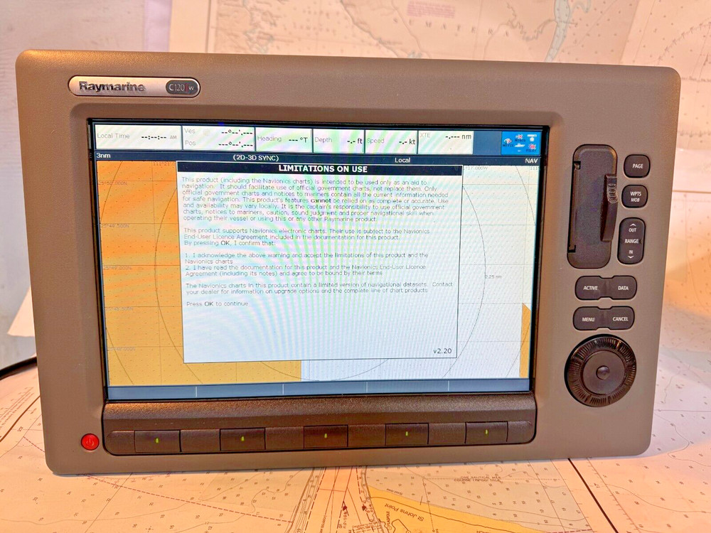 Raymarine C120W E62113 12" MFD FishFinder Radar GPS Chartplotter Display