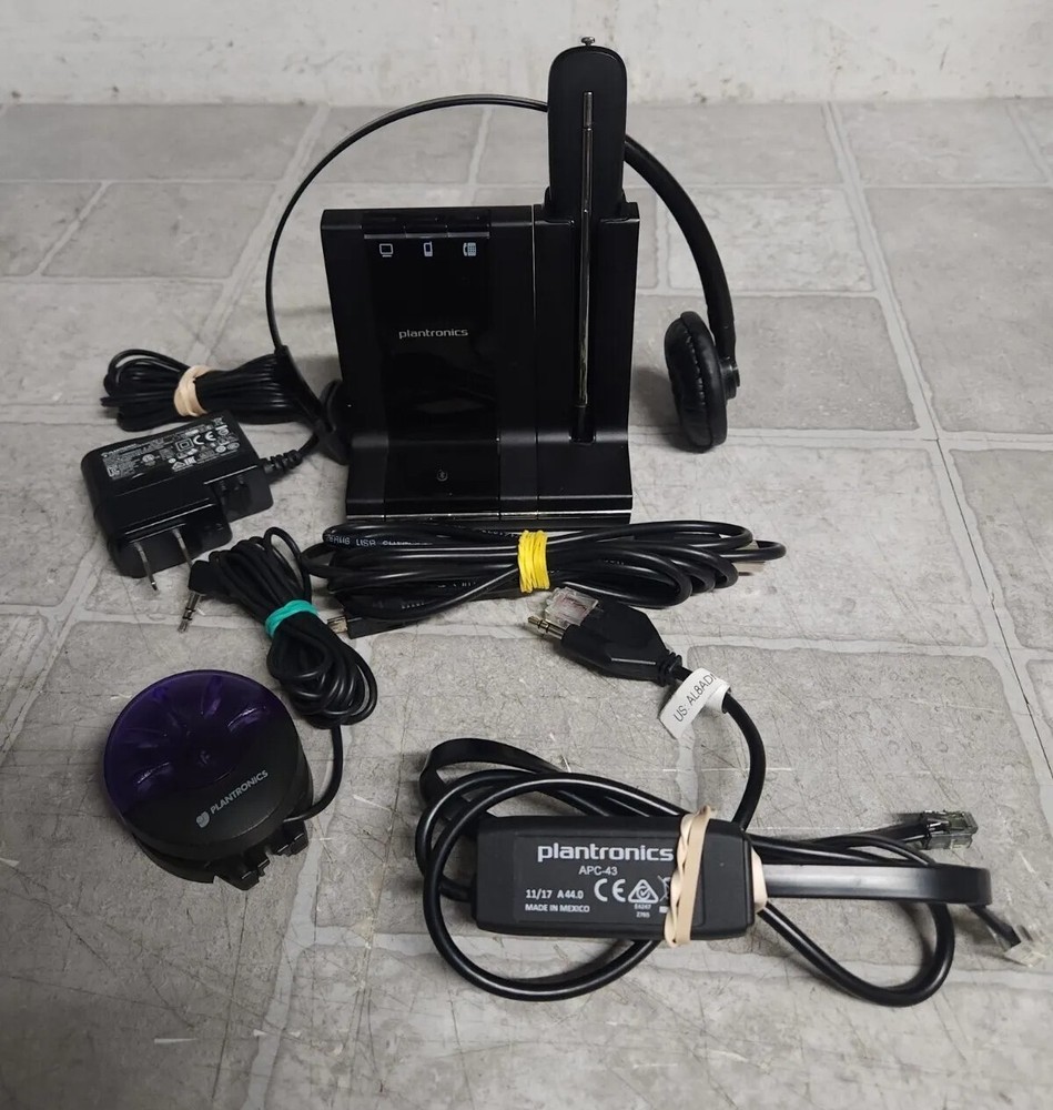 PLANTRONICS W02 DECT 6.0 Wireless Headset System READ