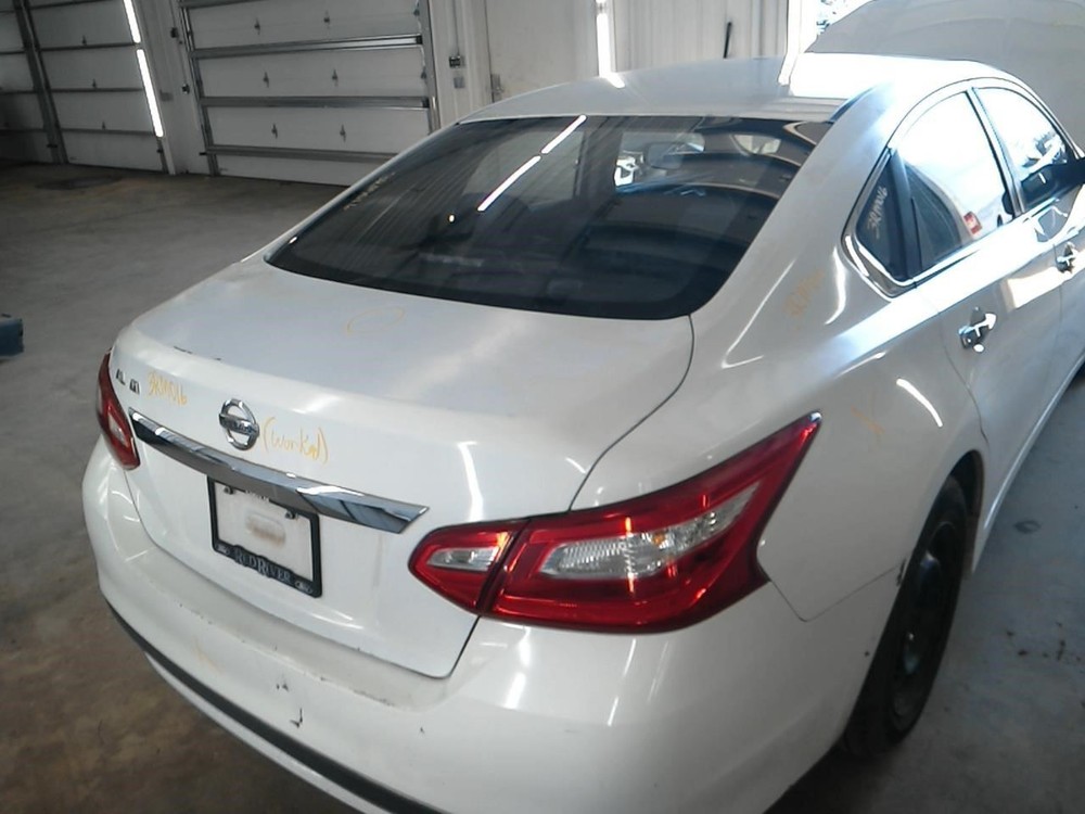 ALTIMA 2017 Fuse Box Cabin 104952603
