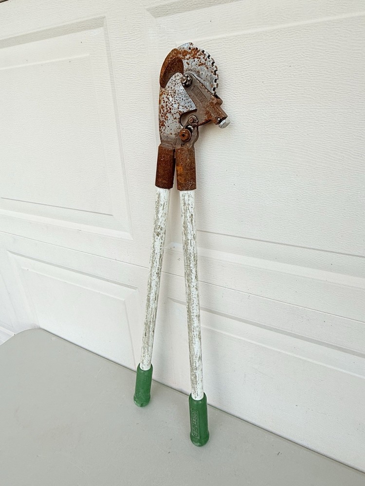 Greenlee Ratcheting Cable Cutter