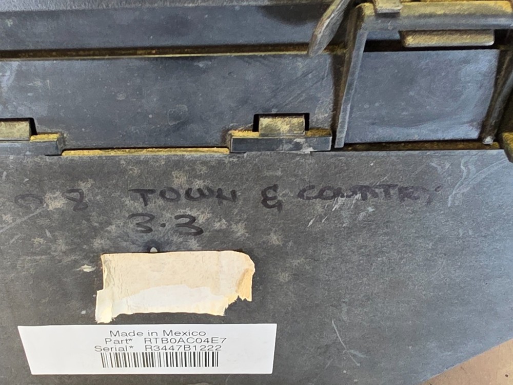 2008 Dodge Caravan Fuse Box RTB0AC04E7