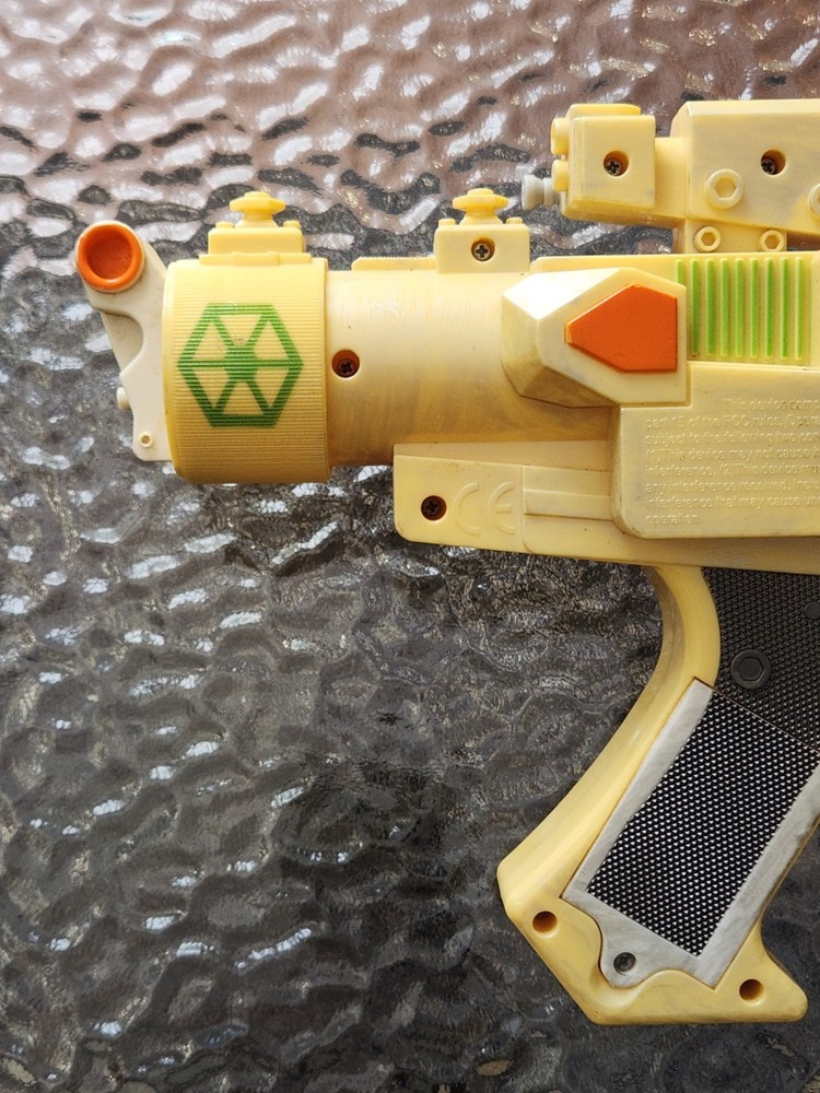 2004 STAR WARS General Grevious Electronic Blaster