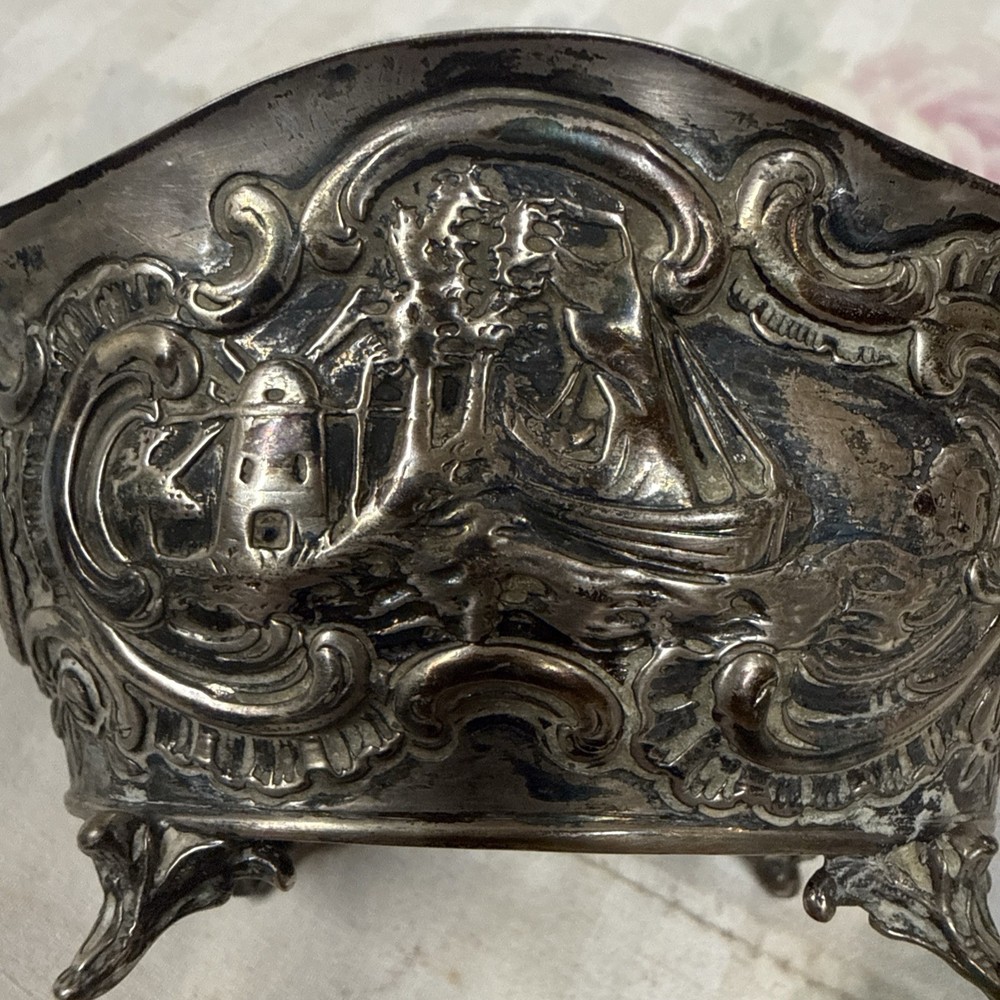 Hanau 800 Silver Repousse Footed Bowl