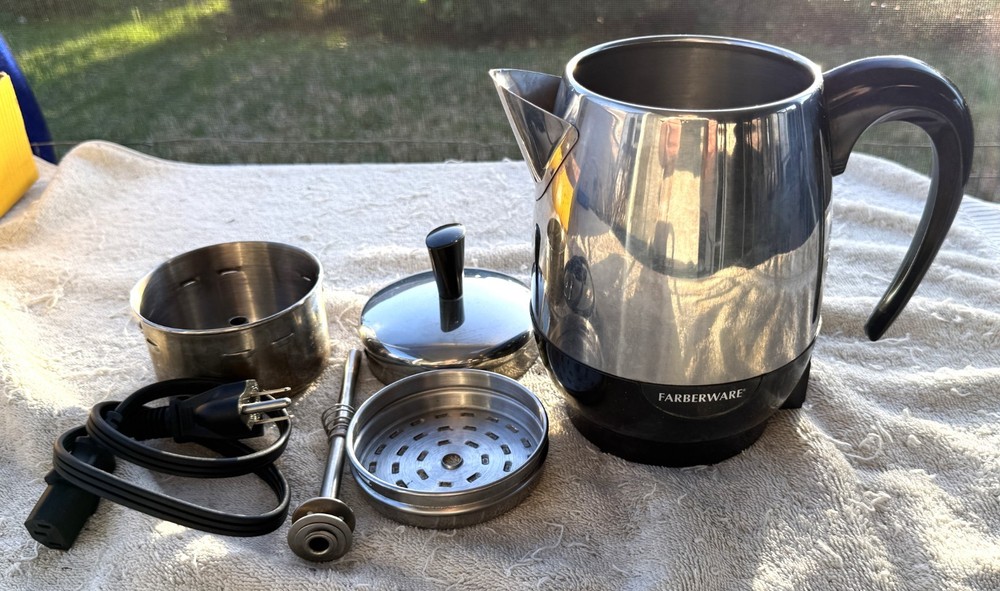 FARBERWARE 4 CUP PERCOLATOR MODEL NO.FPC240A - AS PICTURED
