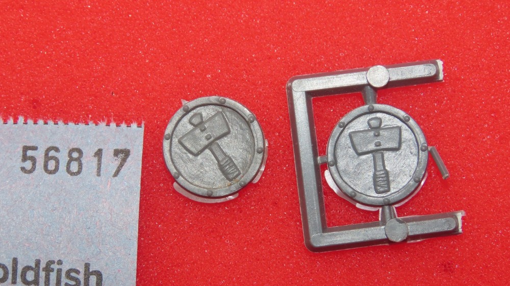 Games Workshop Warhammer Dwarf Hammerer Shields Dwarf Shield x2 Dwarfen Realms